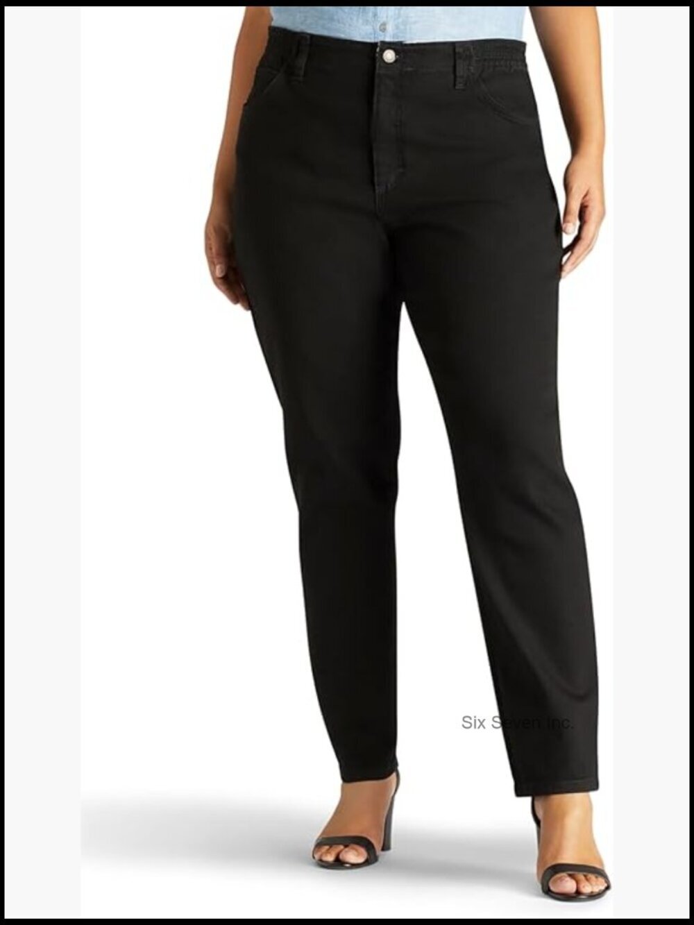 Plus Size Relaxed Fit Side Elastic Tapered Leg Jeans